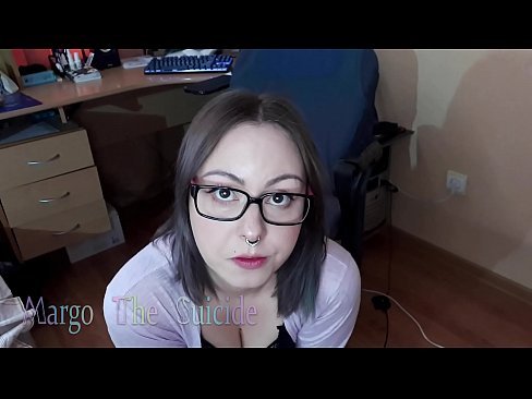 ❤️ Seksīga meitene ar brillēm sūc dildo dziļi kamerā ️  Sekss pie lv.storestarbucks.top ️❤